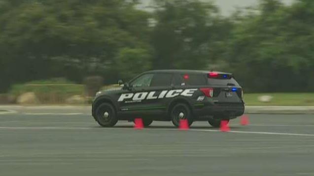 Foxnews.com automotive editor Gary Gastelu goes behind the wheel of the new version of the Ford Police Interceptor.