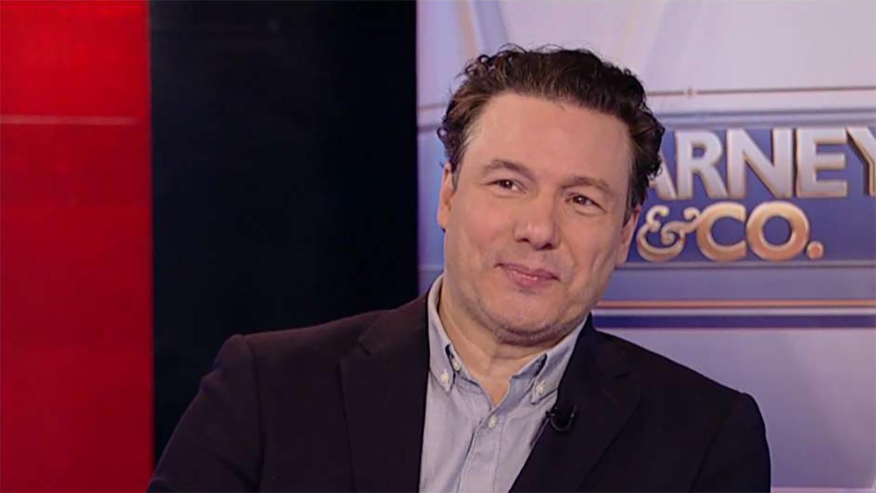 Standard Grill chef Rocco DiSpirito on the growing popularity of plant-based meat alternatives and the expanding food delivery market.