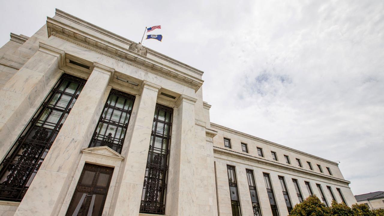 Former Dallas Fed adviser Danielle DiMartino Booth, former JPMorgan Chase Chief Economist Anthony Chan and James Freeman on the outlook for Federal Reserve policy.