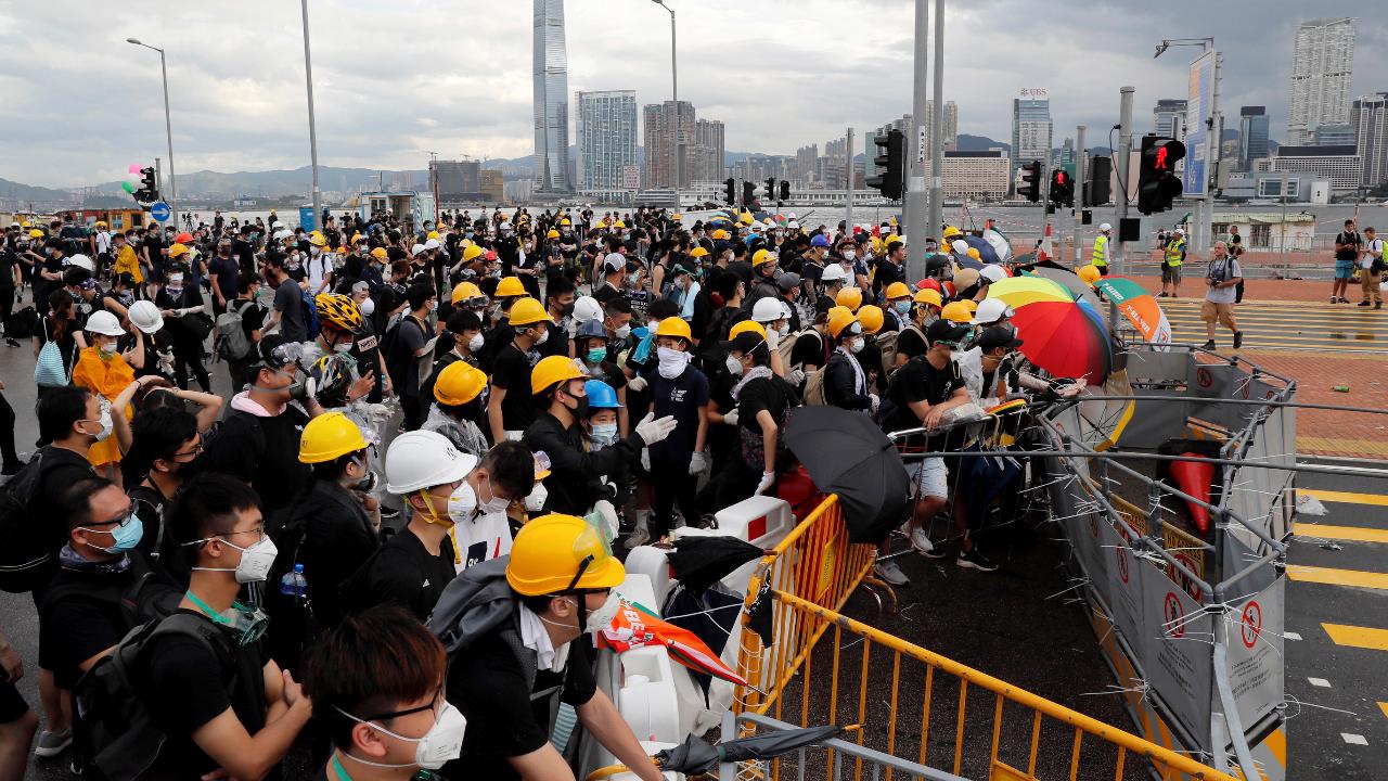 'The Coming Collapse of China' author Gordon Chang on the protests in Hong Kong and their impact on U.S. trade talks with China.