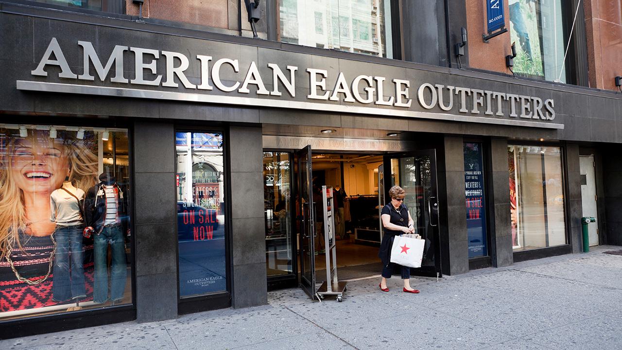 Capitalist Pig Hedge Fund’s Jonathan Hoenig, River Twice Capital President Zachary Karabell, Kaltbaum Capital Management President Gary Kaltbaum and 1 Empire Group’s John Burnett discuss how American Eagle will soon offer customers “buy now, pay later” services.