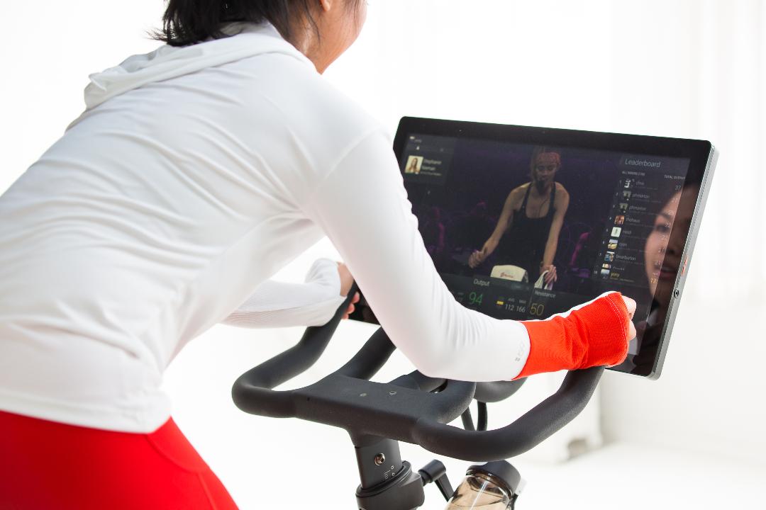 FBN’s Deirdre Bolton weighs in on Peloton’s IPO.