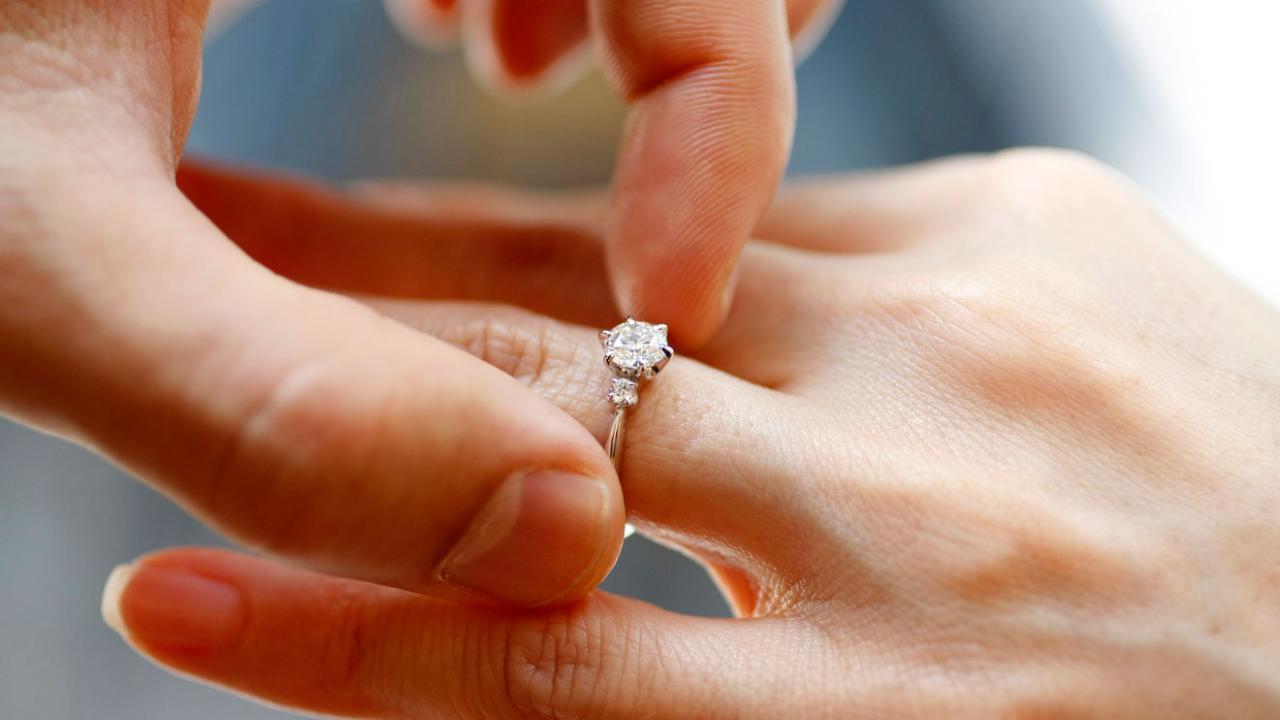 Reporter Mike Gunzelman discusses a new study on marriage rates.