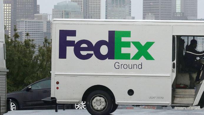 Former Toys ‘R’ Us CEO Gerald Storch discusses FedEx’s decision to stop delivery for Amazon and the shipping giant’s future.