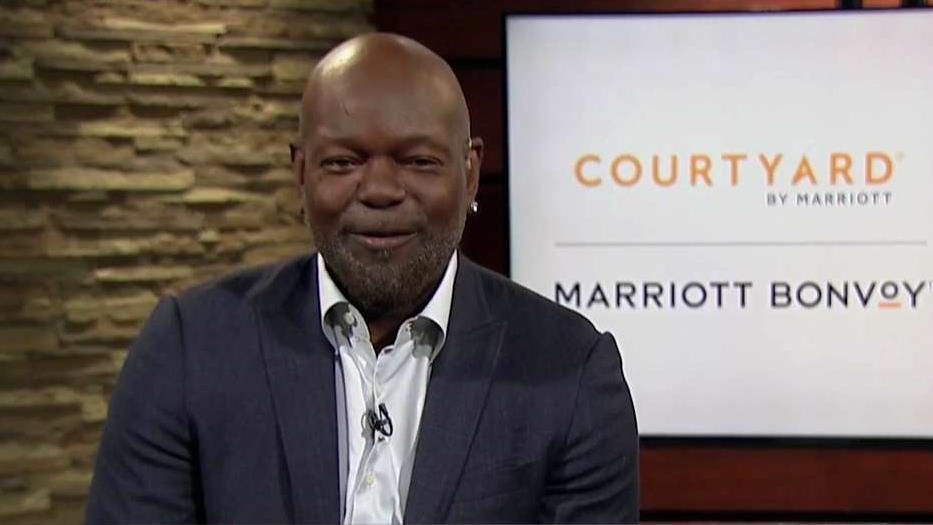 Hall of Fame running back Emmitt Smith on the new Marriott Courtyard contest and Sen. Bernie Sanders saying college athletes should be paid.