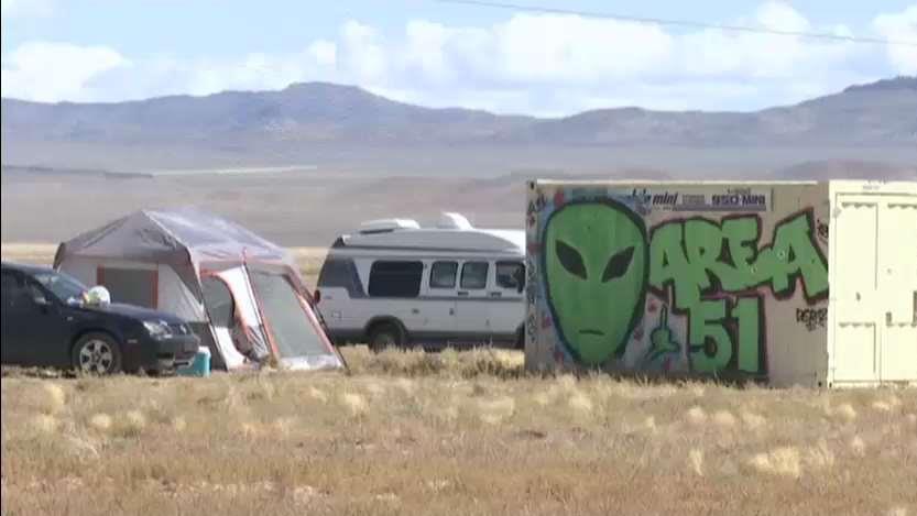 Thousands of UFO fans have descended on Area 51 in Nevada to search for aliens which may or may not be behind closed doors, Fox News correspondent Jonathan Hunt reports.