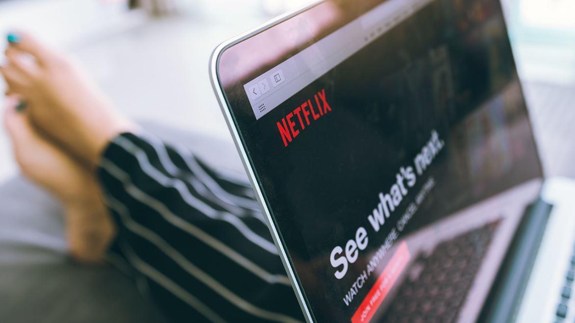 D.A. Davidson senior research analyst Tom Forte discusses Netflix’s surging stock price and the streaming wars.