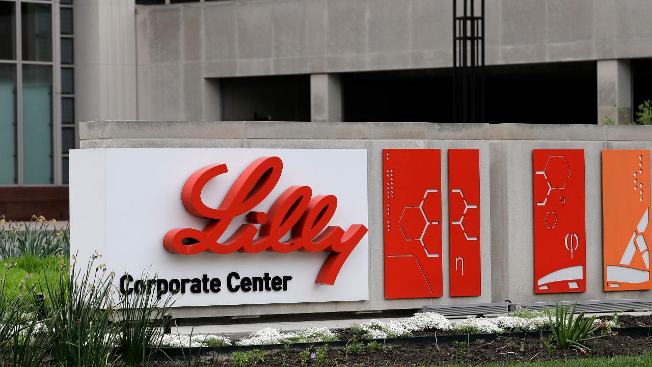 Eli Lilly CEO Dave Ricks discusses upcoming drug breakthroughs, including non-opioid painkillers. 