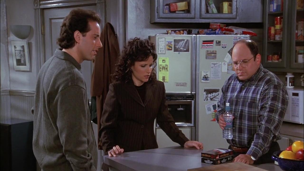 A townhouse in the Chelsea neighborhood of New York City that was used to portray the exterior of Elaine’s home in ‘Seinfeld’ is up for sale. FOX Business’ Cheryl Casone goes inside. 