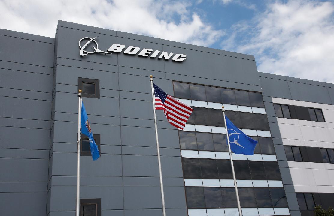 FOX Business' Jackie DeAngelis breaks down Boeing's 3Q earnings.