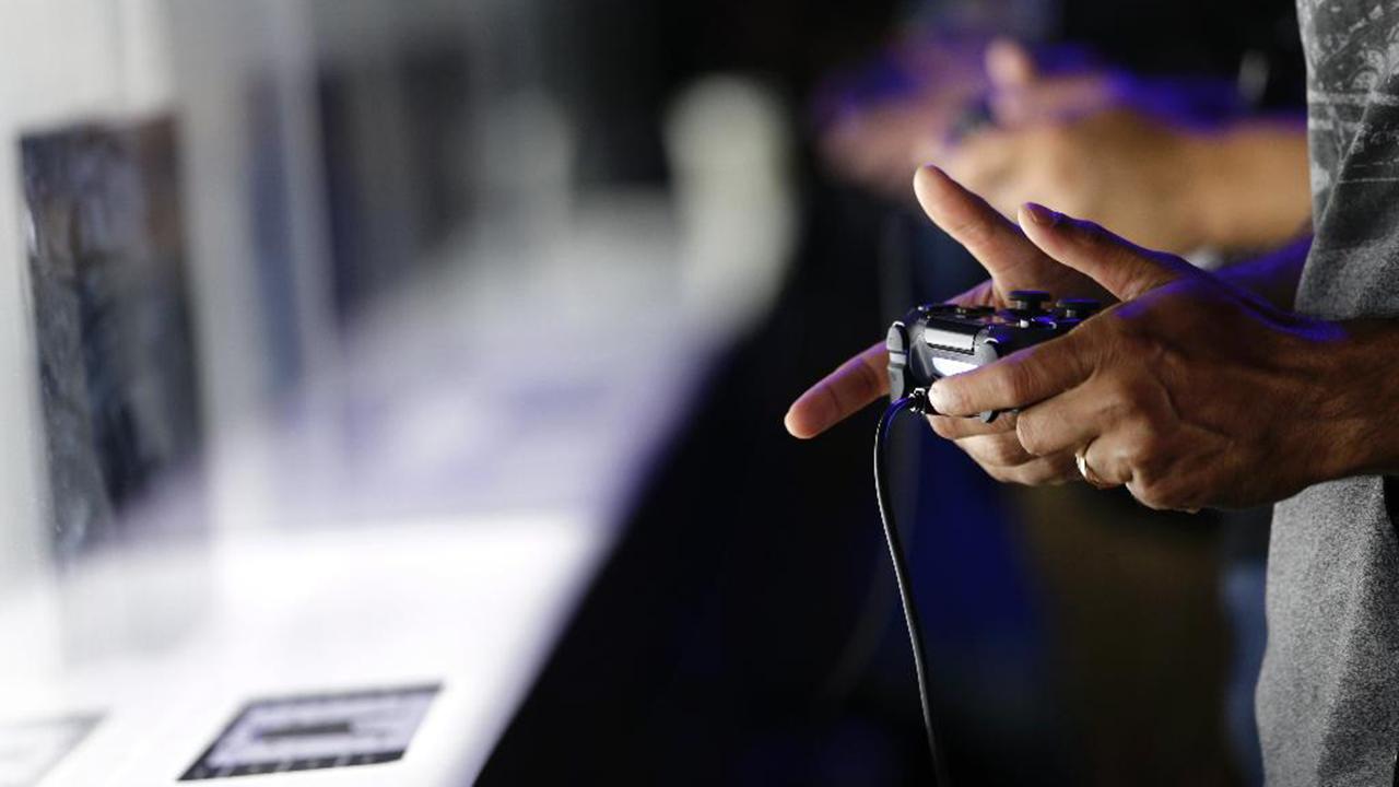 China attempts to manage video game addiction by cutting down screen time for minors. Fox News 24/7 Headlines anchor Brett Larson with more.