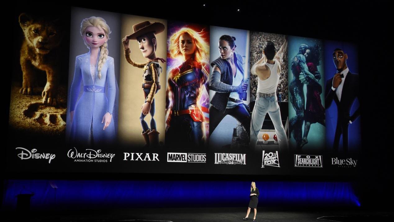 Fox News’ Brett Larson discusses the shakeup in the streaming war as Disney’s streaming service hits the market.