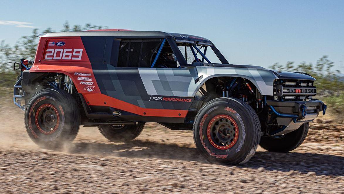 Ford has revealed a racing version of the new Bronco ahead of Mexico's Baja 1000 race. FOX Business' Lauren Simonetti with more.