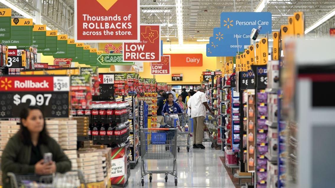Fairfax Global Markets CEO Paul Dietrich discusses Walmart’s strong earnings growth, its grocery delivery service, what this indicates about the consumer, and retail ahead of the holidays.