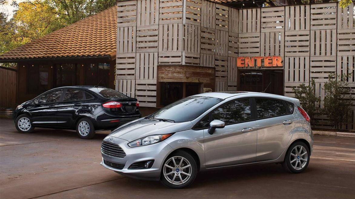 Ford workers report mechanical problems with the Fiesta and Focus models as the company faces a class-action lawsuit over the double-clutch transmission in the two models. FOX Business’ Jeff Flock with more.