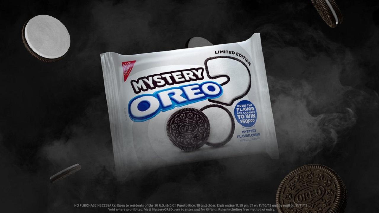 FOX Business' David Asman and Kristina Partsinevelos, former investment banker Carol Roth, Capitalist Pig hedge fund founder Jonathan Hoenig and retired professional wrestler John Layfield discuss Roth's success at correctly guessing Oreo's mystery flavor.