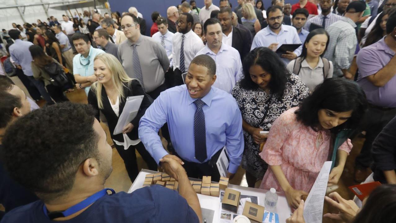 U.S. jobs growth beats expectations in November. FOX Business’ Edward Lawrence with more.