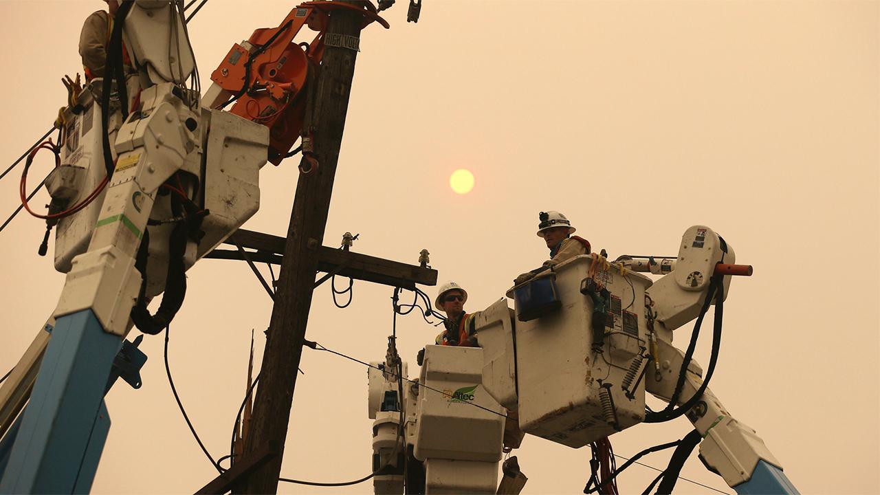 Fox Business Briefs: California state regulators find PG&amp;E neglected power lines for years, including the one that sparked the deadly Camp Fire; the dramatic rise and fall of WeWork and its former CEO Adam Neumann will be brought the big screen.