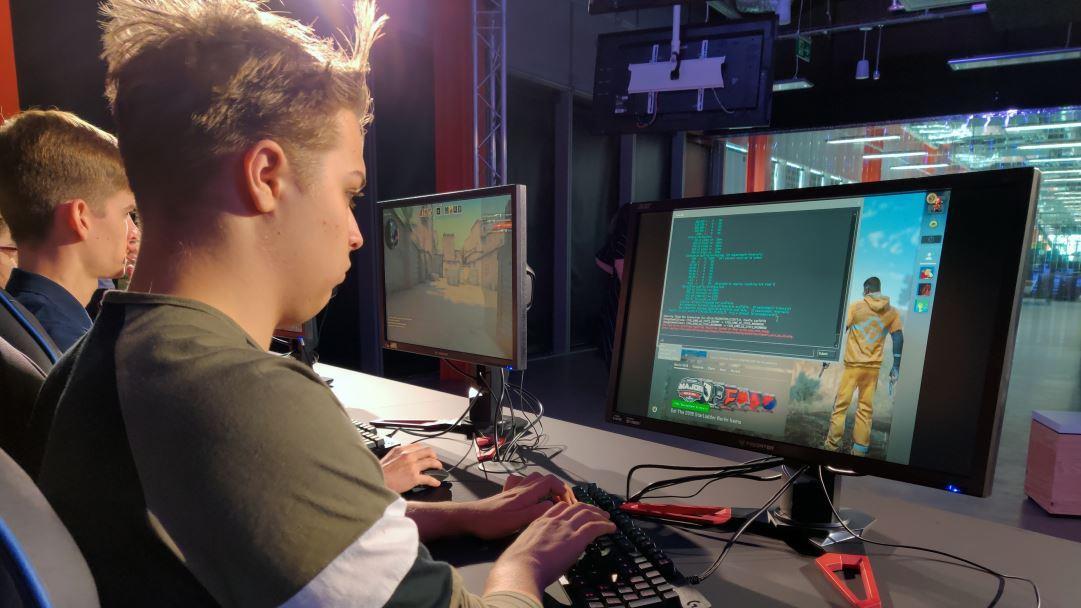 Gamer World News Entertainment host ‘Captain’ Rob Steinberg discusses the U.S. Army’s use of video games for recruitment and slumping game sales in the final months of 2019.