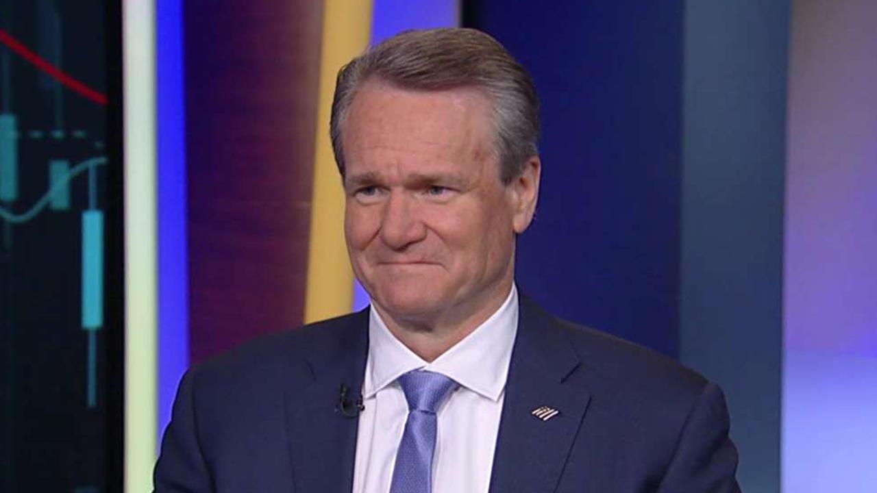 Bank of America CEO and chairman Brian Moynihan discusses digital banking, standing out in the banking industry and increasing employee hourly wages.