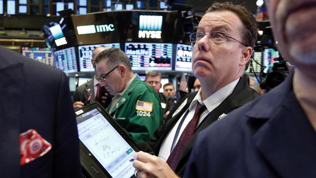 Matson Money CEO Mark Matson argues investors are making a mistake for falling in love with Dow stocks and that the next 20 percent market movement is random.