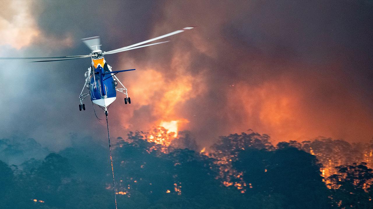 Fox News’ Benjamin Hall reports on how thousands have been forced to evacuate due to Australian wildfires. 