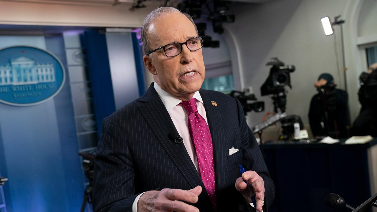 White House economic adviser Larry Kudlow tells FOX Business' Maria Bartiromo that America's middle class could see a 10 percent tax cut by September. The Wall Street Journal senior writer Jon Hilsenrath weighs in. 