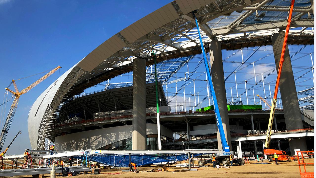 FOX Business’ Robert Gray gives a sneak peek of SoFi Stadium, the future home of both the Los Angeles Chargers and Rams. 