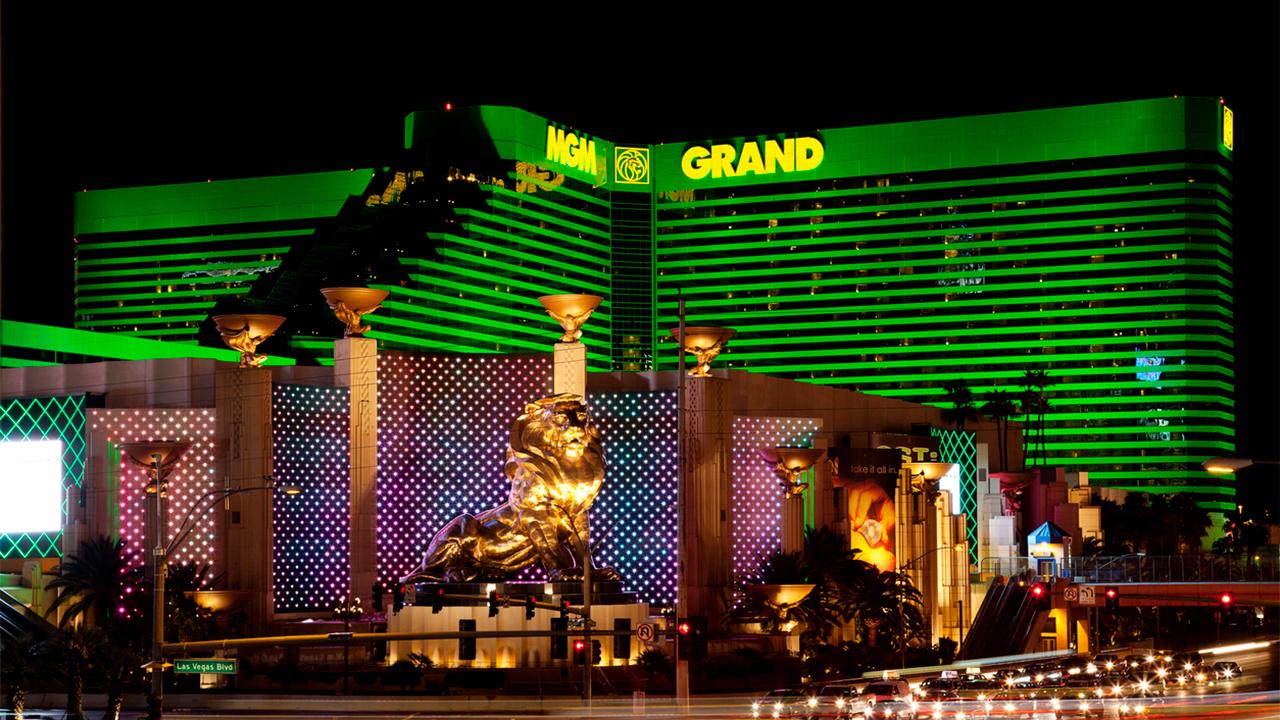 FOX Business' Susan Li gives the latest update on MGM's data breach that exposed the information of 10.6 million guests.