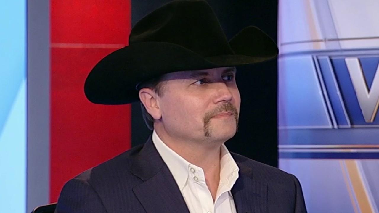 Country artist and host of new Fox Nation show 'The Pursuit' John Rich discusses America's freedom to pursue happiness.