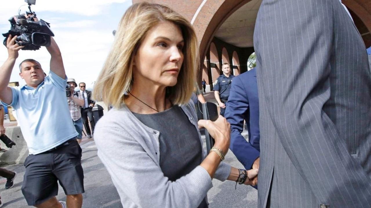 A resume which appears to belong to Lori Loughlin’s daughter Olivia Jade contains falsified rowing credentials. FOX Business’ Maria Bartiromo with more. 