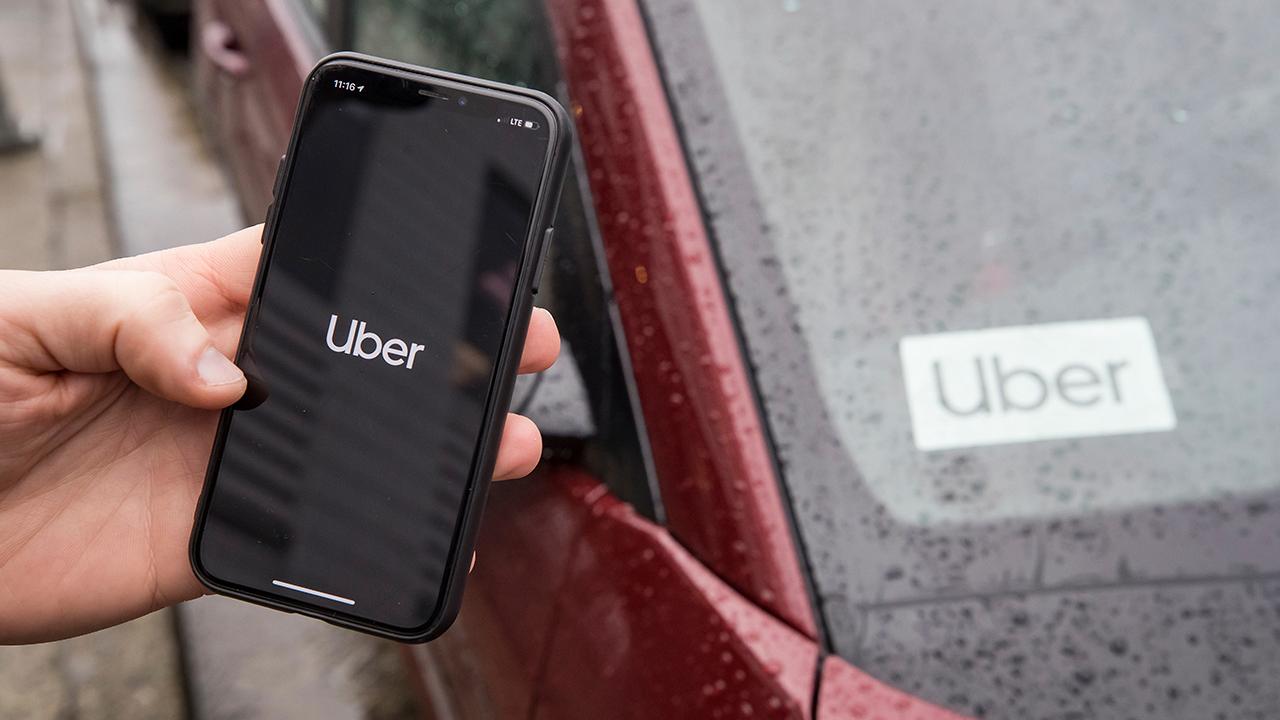 Wedbush Securities chief technology strategist Brad Gastwirth and MarketWatch technology editor Jeremy Owens discuss how Uber Eats could impact the rideshare companies' bottom line. 