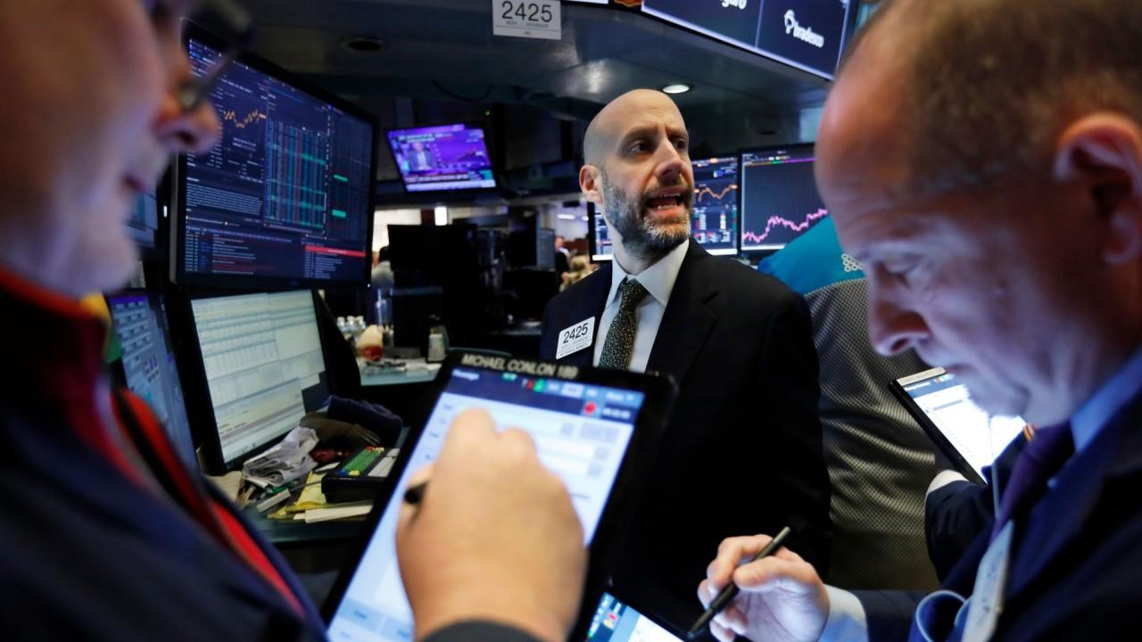 FOX Business' Susan Li reports that stocks rose as strong earnings offset the fears surrounding coronavirus.