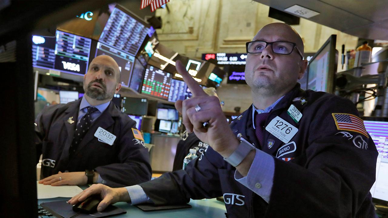 FOX Business’ Deirdre Bolton breaks down the day’s financial statistics as markets close high. 