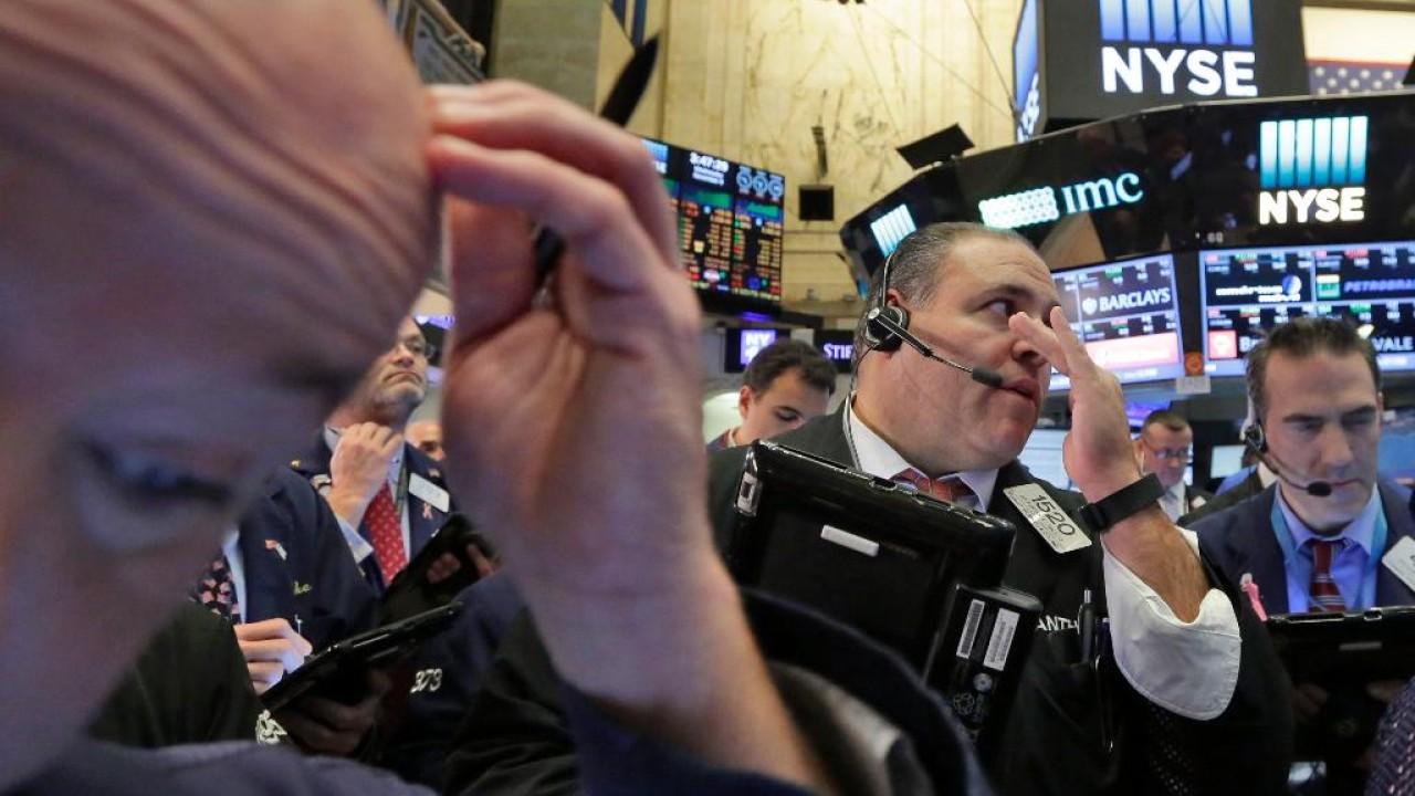 FOX Business' Jackie DeAngelis breaks down losses at the NYSE.