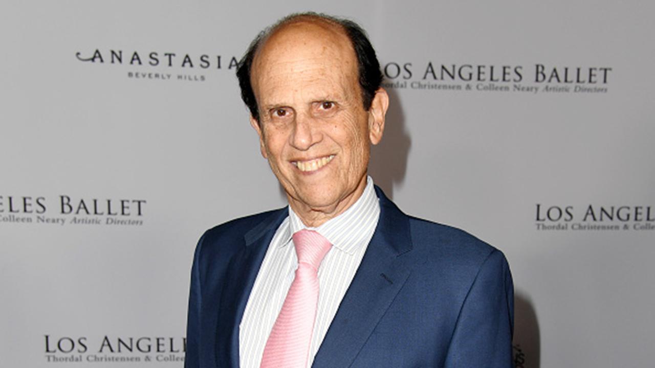 Junk bond king Michael Milken may work with Amazon to distribute coronavirus tests for free. FOX Business’ Charlie Gasparino with more. 