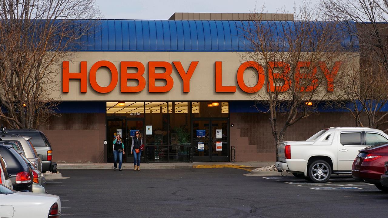 Hobby Lobby has received two cease-and-desist orders after trying to stay open during the coronavirus. FOX Business’ Grady Trimble with more. 