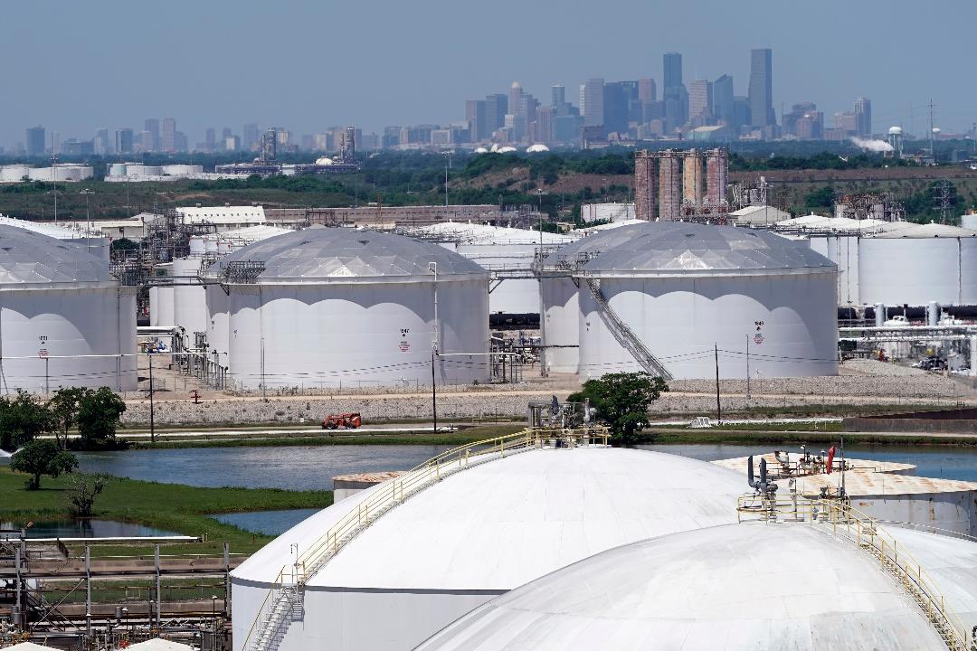 FOX Business Blake Burman talks about Texas Gov. Greg Abbott's efforts to reopen the Lone Star State. Sen. Kevin Cramer, R-North Dakota, discusses whether the oil and gas industry needs a bailout during the coronavirus pandemic. 