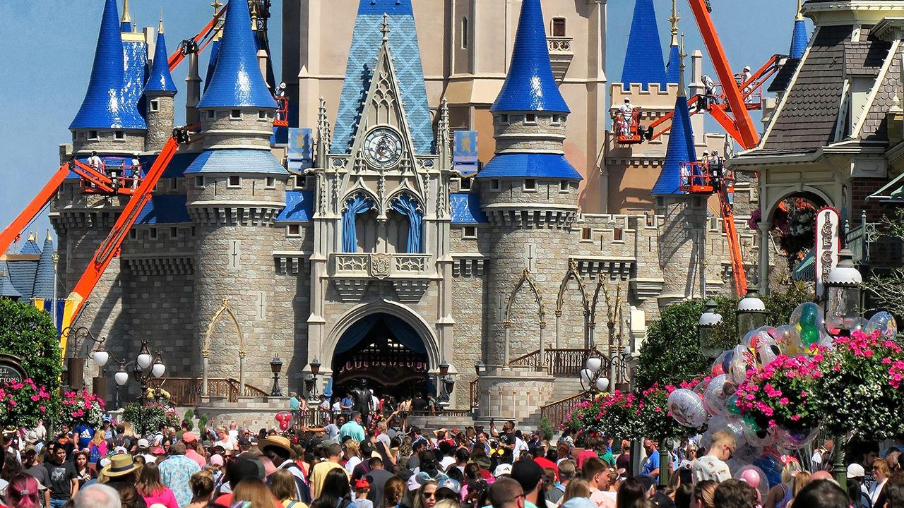 Bernie McTernan of Rosenblatt Securities argues Disney parks will be running at a profit loss for the rest of the fiscal year before eventually returning to profitability in 2021. 