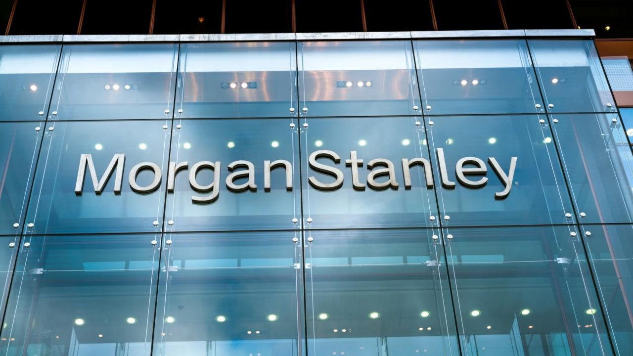 FOX Business' Charlie Gasparino says sources are telling him Morgan Stanley financial advisers may be converted to independent contractors which could change the way Wall Street does business. He later discusses the speculation of a merger between Wells Fargo and Goldman Sachs.