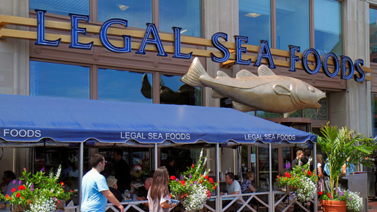 Legal Sea Foods president and CEO Roger Berkowitz discusses the restaurant's insurance claim dispute and plans for reopening amid coronavirus. 