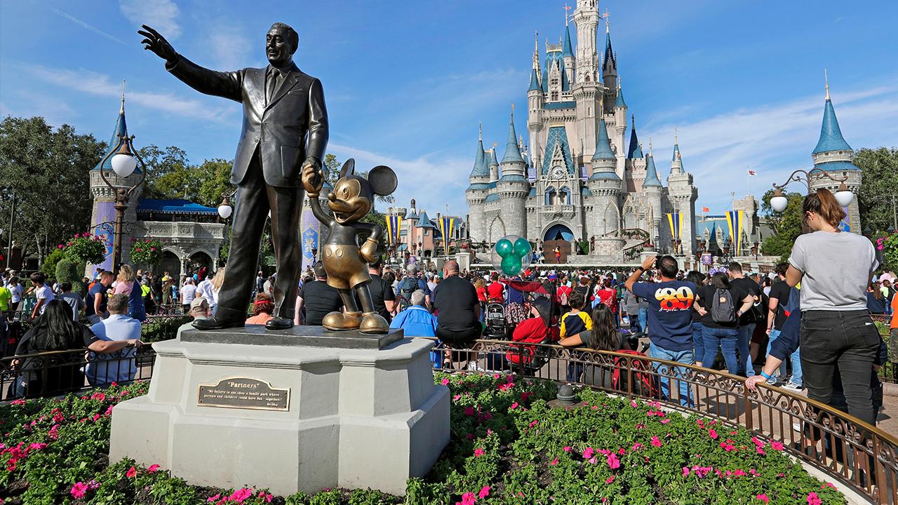 University of Central Florida Adjunct Professor Bill Zanetti on the challenges and opportunities Disney parks face as they reopen. 