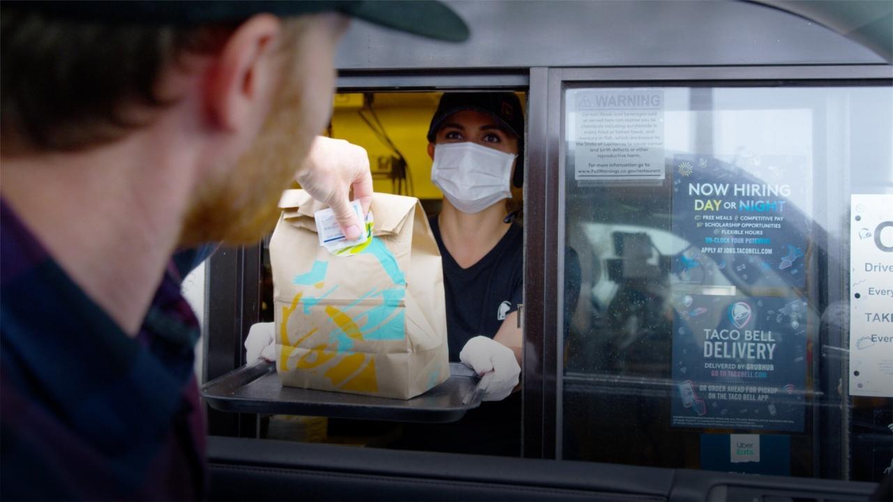 FOX Business' Jeff Flock explains how smaller restaurants are looking to use drive-thrus and curbside pickup to create contactless options for their customers during the coronavirus pandemic.
