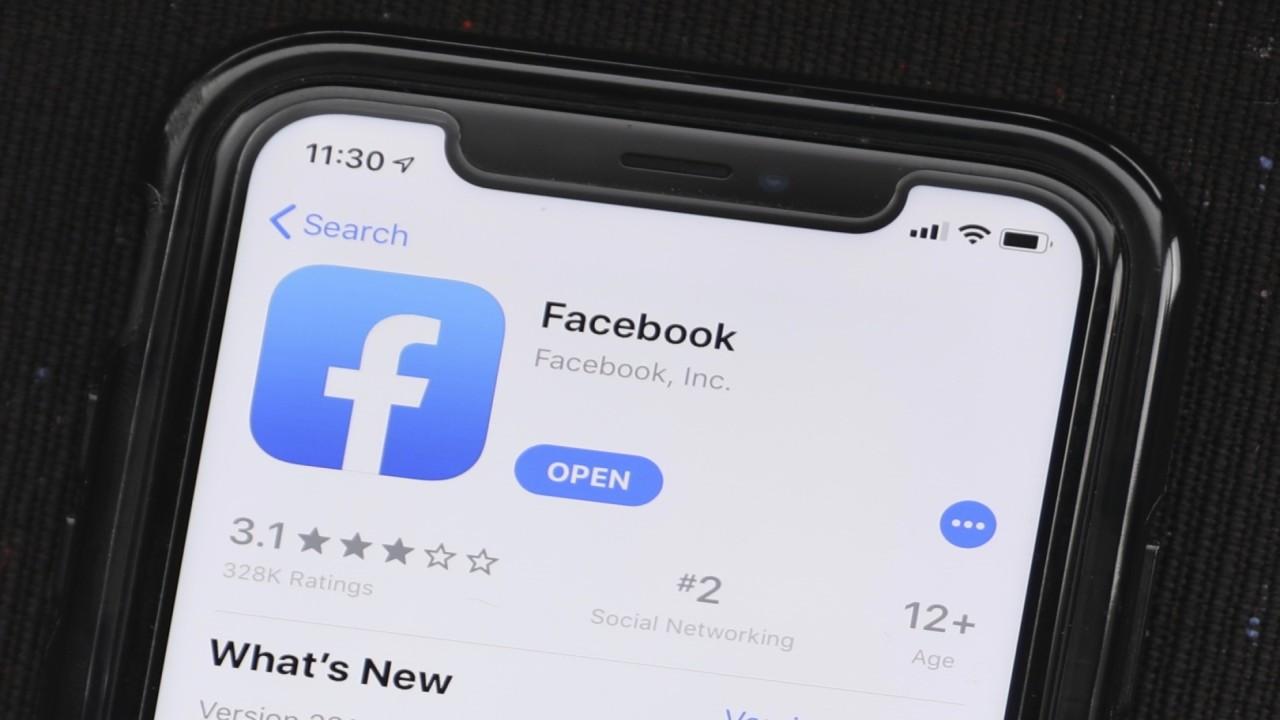 Brands continue to boycott advertising via social media platforms like Facebook, tanking the stock and Mark Zuckerberg's net worth. FOX Business' Susan Li with more.