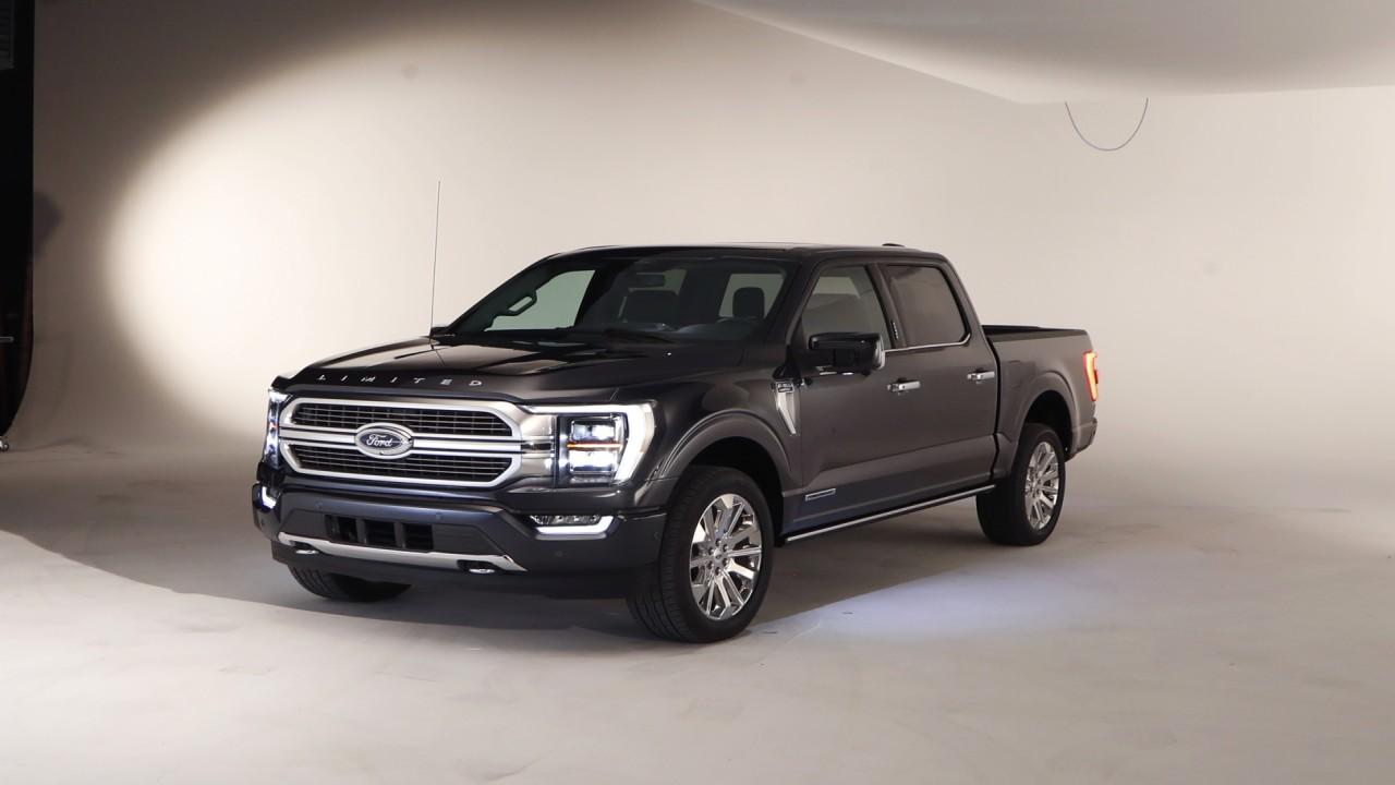 Fox News Automotive Editor Gary Gastelu breaks down the features of Ford's new F-150 hybrid truck. 