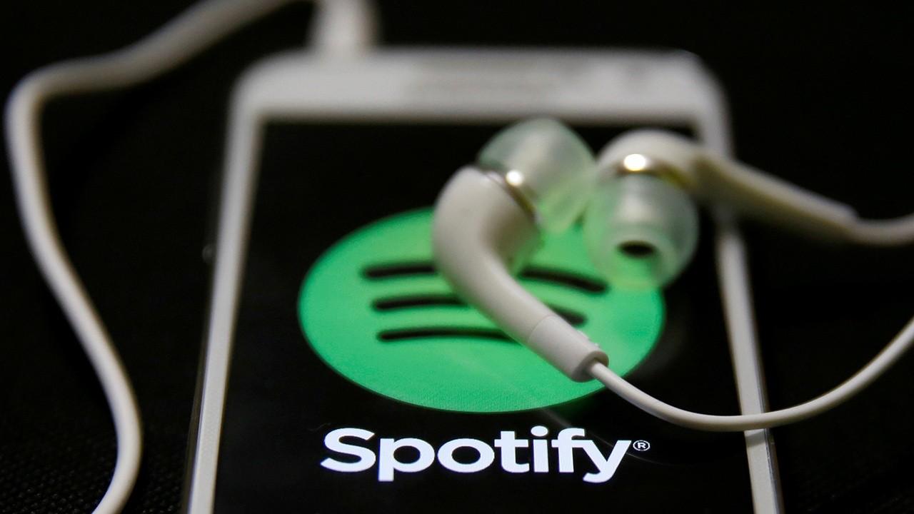 Evolution VC Partners founder Gregg Smith discusses why he's bullish on music streaming app Spotify and reviews its uptick during coronavirus.