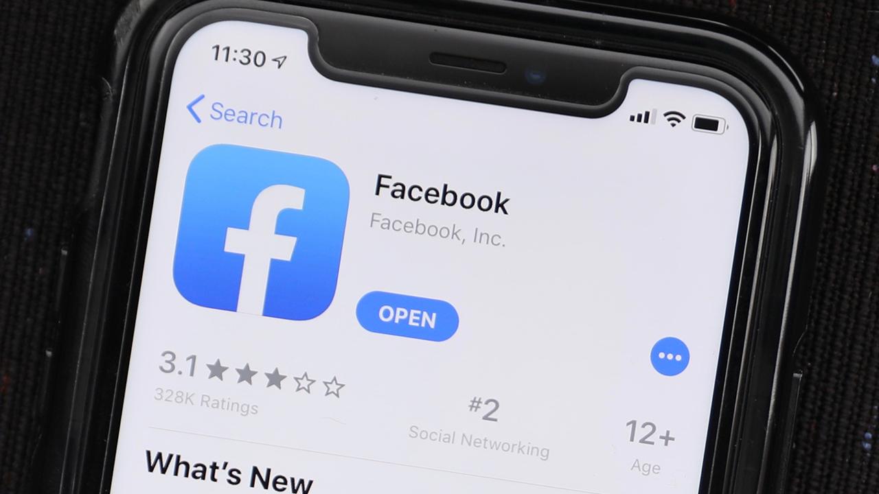 District Media President Beverly Hallberg, Kingsview Wealth Management CIO Scott Martin and Surevest CEO Rob Luna weigh in on companies like Verizon, Unilever, Patagonia and Ben &amp; Jerry’s pulling ads from Facebook after the social media giant faced criticism over not policing hate speech.  