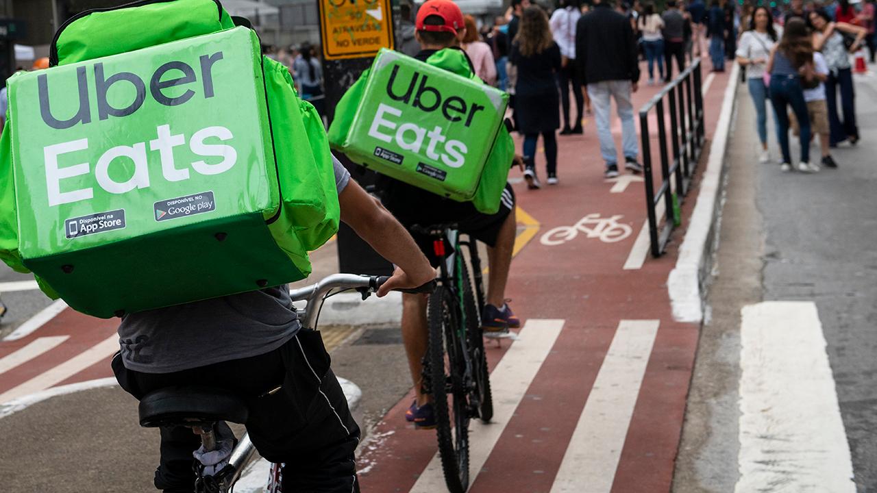 Uber Eats is waiving delivery fees for black-owned businesses in respect to the Black Lives Matter movement. FOX Business' Lauren Simonetti with more. 