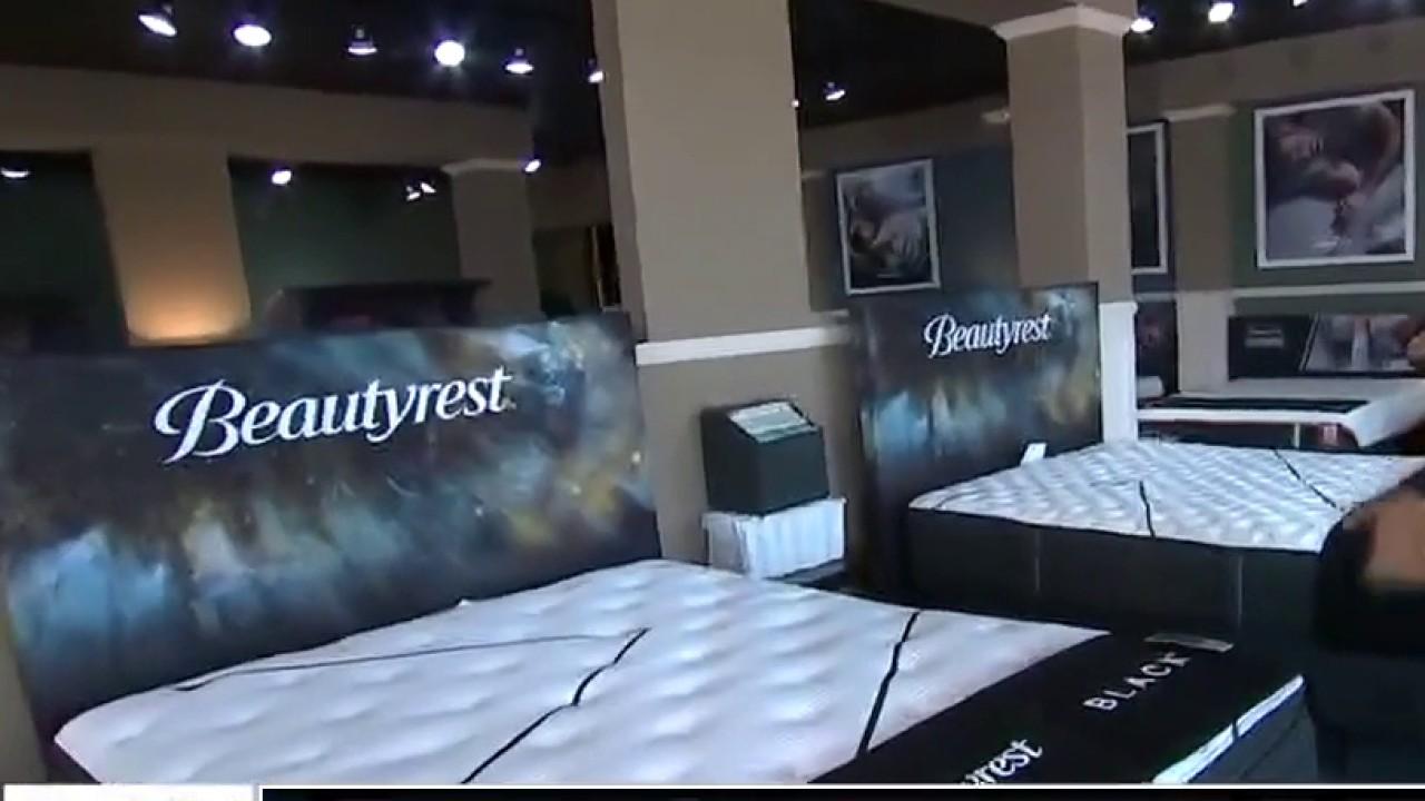 Consumers are spending more on high-end mattresses during coronavirus while stores introduce sanitized mattress testing. FOX Business' Jeff Flock with more.