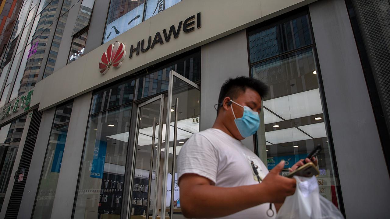 The Heritage Foundation’s Nile Gardiner says the U.K. banning China’s Huawei could be the ‘beginning of the end’ for the company's presence in Europe.